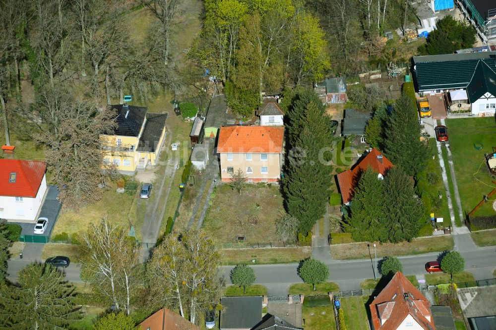 Luftbild Falkensee - Wohngebiet einer Einfamilienhaus- Siedlung entlang der Mannheimer Straße in Falkensee im Bundesland Brandenburg, Deutschland