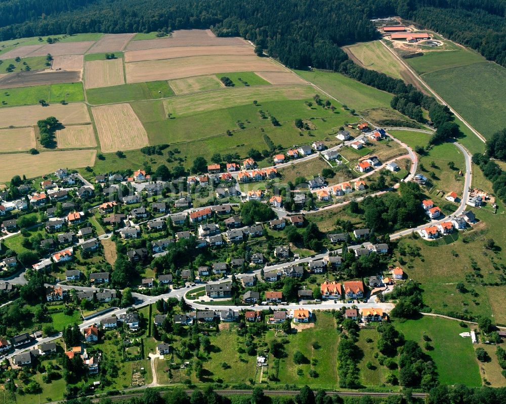 Luftaufnahme Erbach - Wohngebiet einer Einfamilienhaus- Siedlung in Erbach im Bundesland Hessen, Deutschland