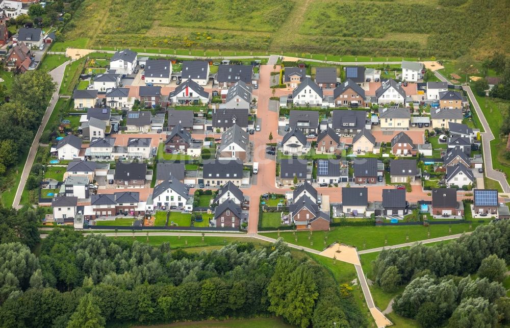 Hamm aus der Vogelperspektive: Wohngebiet einer Einfamilienhaus- Siedlung Am Eversbach im Ortsteil Bockum-Hövel in Hamm im Bundesland Nordrhein-Westfalen - NRW, Deutschland