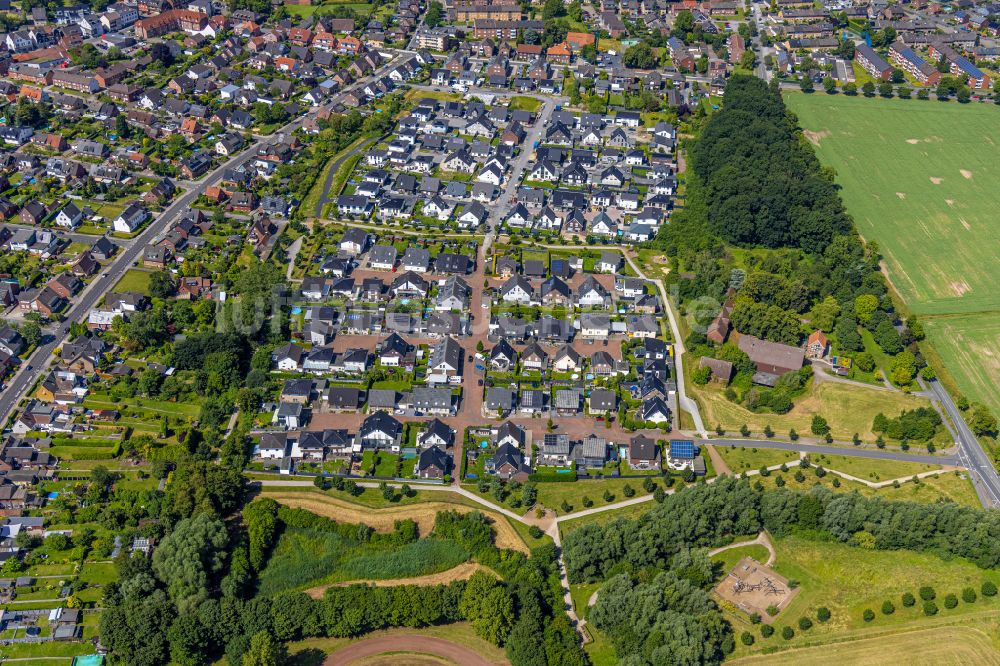 Hamm von oben - Wohngebiet einer Einfamilienhaus- Siedlung Am Eversbach im Ortsteil Bockum-Hövel in Hamm im Bundesland Nordrhein-Westfalen - NRW, Deutschland