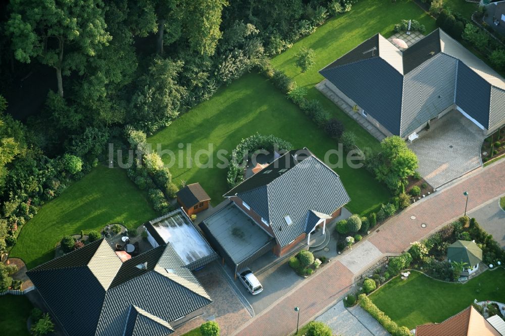 Luftbild Fredenbeck - Wohngebiet einer Einfamilienhaus- Siedlung in Fredenbeck im Bundesland Niedersachsen