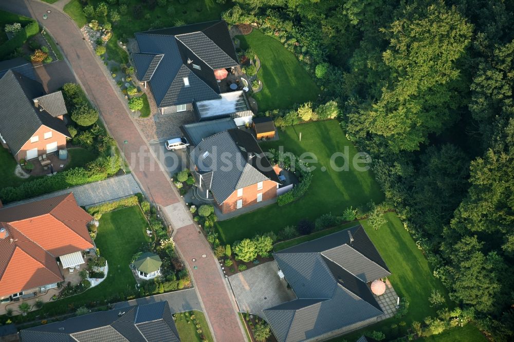 Luftbild Fredenbeck - Wohngebiet einer Einfamilienhaus- Siedlung in Fredenbeck im Bundesland Niedersachsen