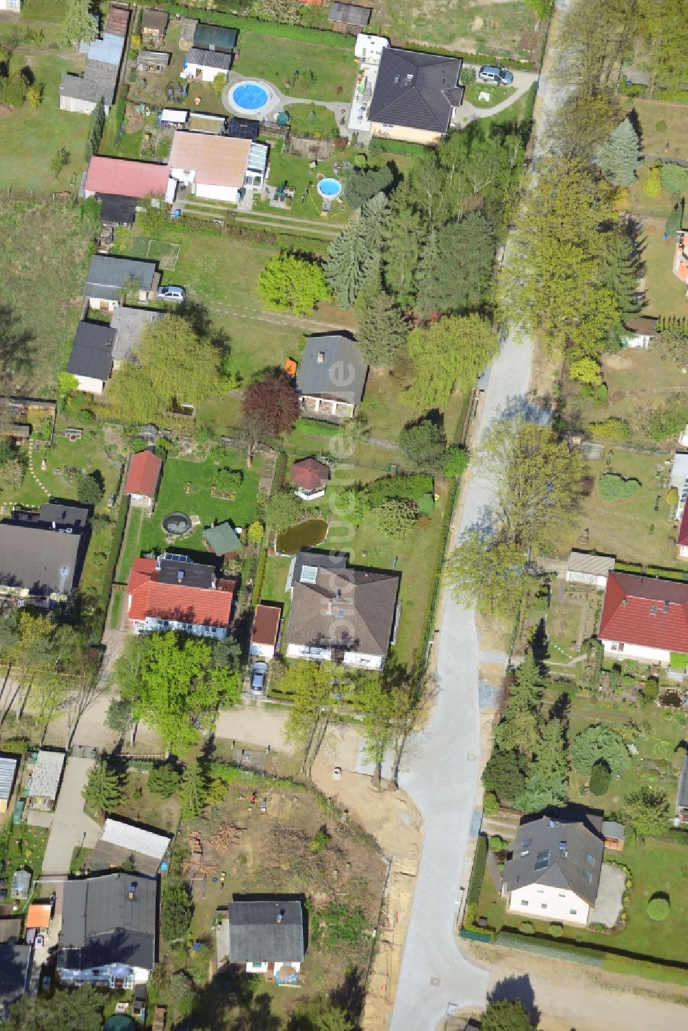 Fredersdorf-Vogelsdorf aus der Vogelperspektive: Wohngebiet einer Einfamilienhaus- Siedlung in Fredersdorf-Vogelsdorf im Bundesland Brandenburg