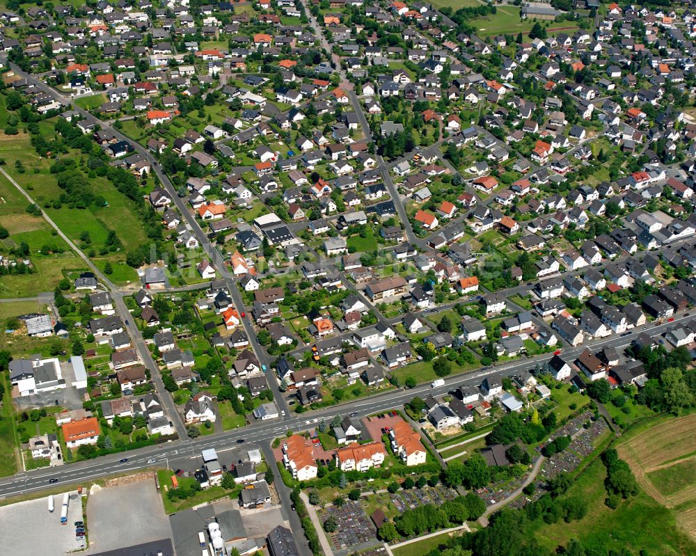 Luftaufnahme Frohnhausen - Wohngebiet einer Einfamilienhaus- Siedlung in Frohnhausen im Bundesland Hessen, Deutschland