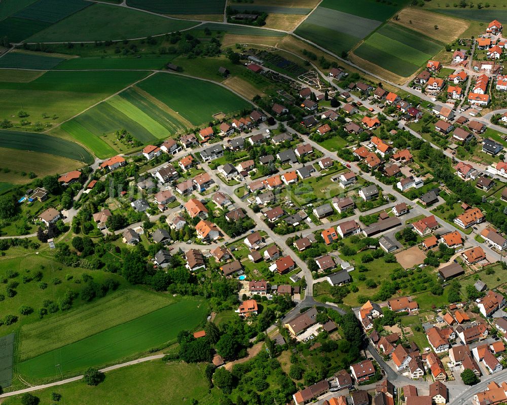 Gültlingen aus der Vogelperspektive: Wohngebiet einer Einfamilienhaus- Siedlung in Gültlingen im Bundesland Baden-Württemberg, Deutschland