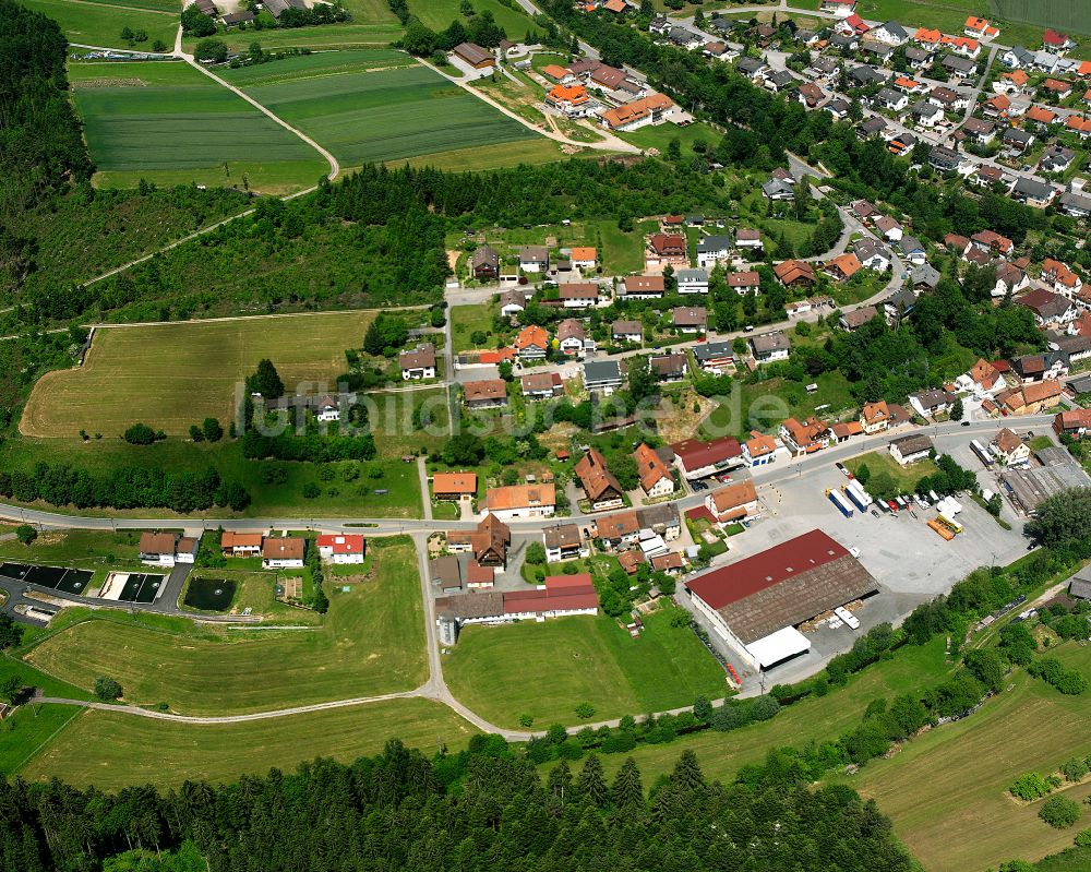 Haiterbach aus der Vogelperspektive: Wohngebiet einer Einfamilienhaus- Siedlung in Haiterbach im Bundesland Baden-Württemberg, Deutschland