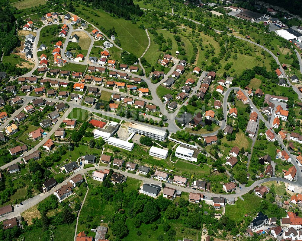 Luftaufnahme Haiterbach - Wohngebiet einer Einfamilienhaus- Siedlung in Haiterbach im Bundesland Baden-Württemberg, Deutschland