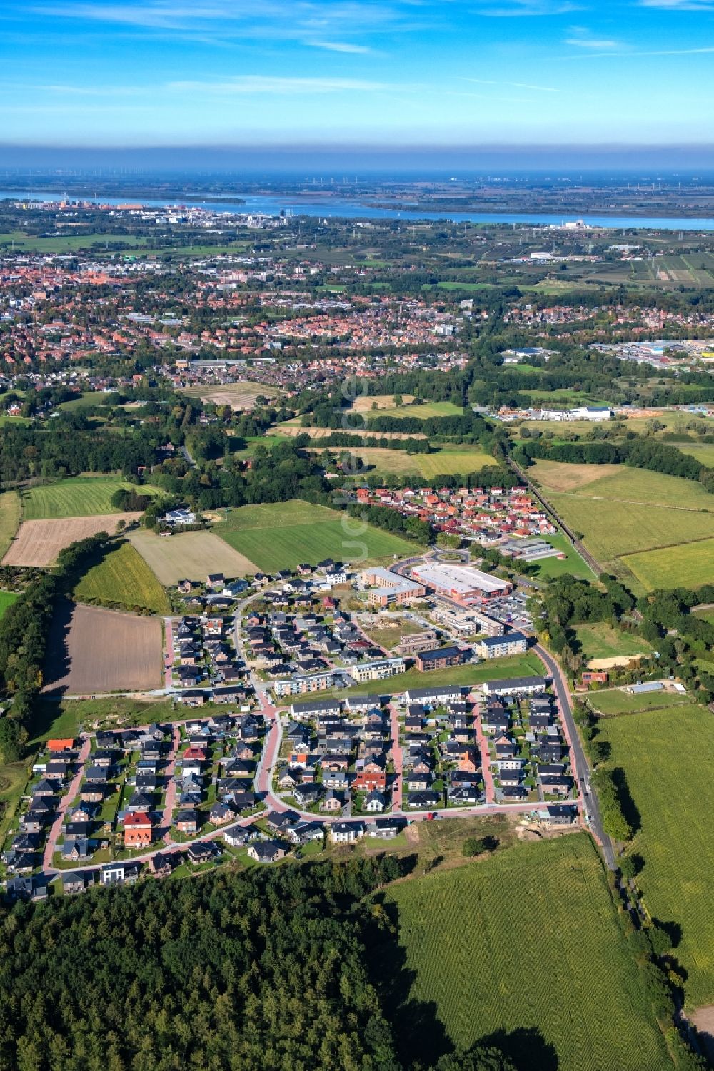 Luftbild Stade - Wohngebiet einer Einfamilienhaus- Siedlung Heidesiedlung im Ortsteil Riensförde in Stade im Bundesland Niedersachsen, Deutschland