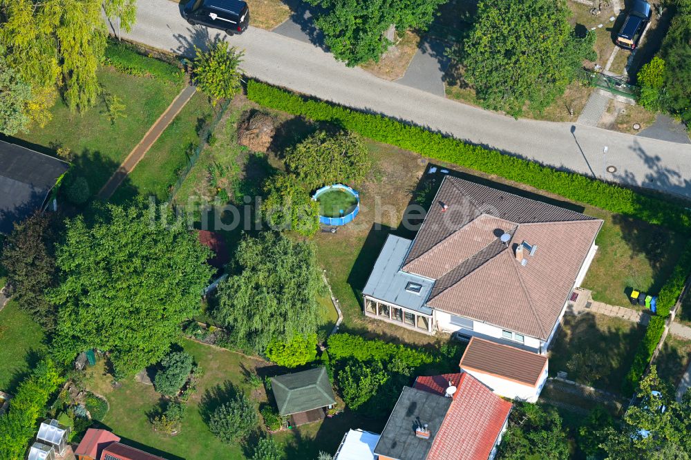 Luftbild Fredersdorf-Vogelsdorf - Wohngebiet einer Einfamilienhaus- Siedlung Heideweg - Friedrich-Ebert-Straße im Ortsteil Vogelsdorf in Fredersdorf-Vogelsdorf im Bundesland Brandenburg, Deutschland