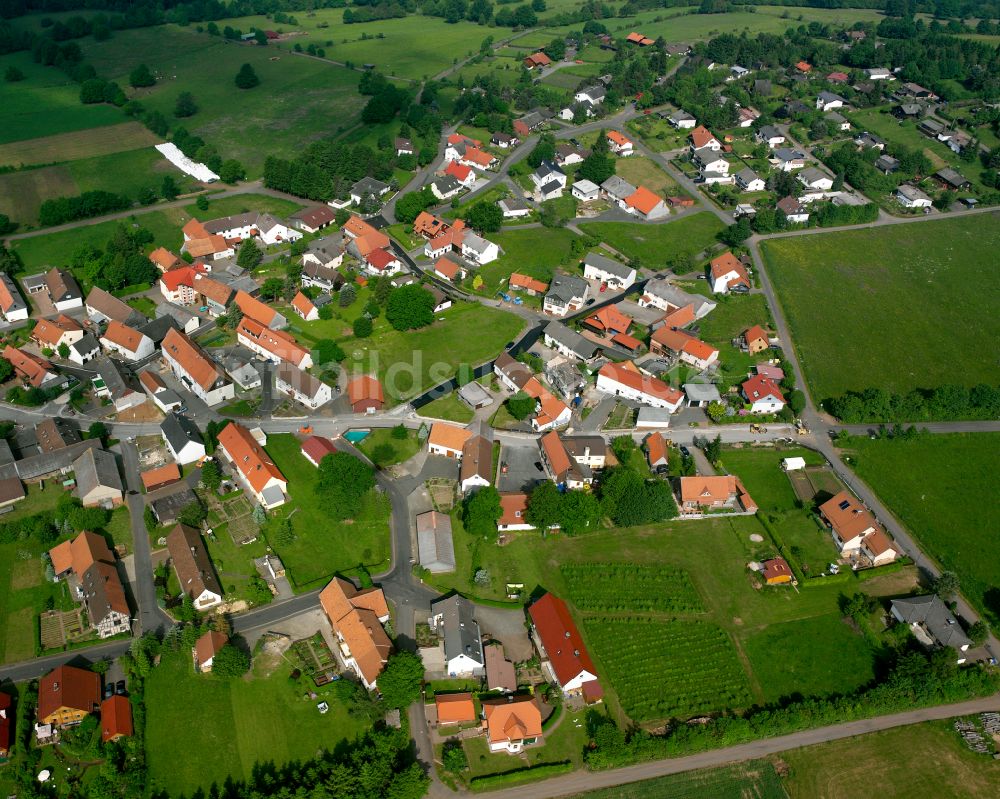 Luftaufnahme Herchenhain - Wohngebiet einer Einfamilienhaus- Siedlung in Herchenhain im Bundesland Hessen, Deutschland