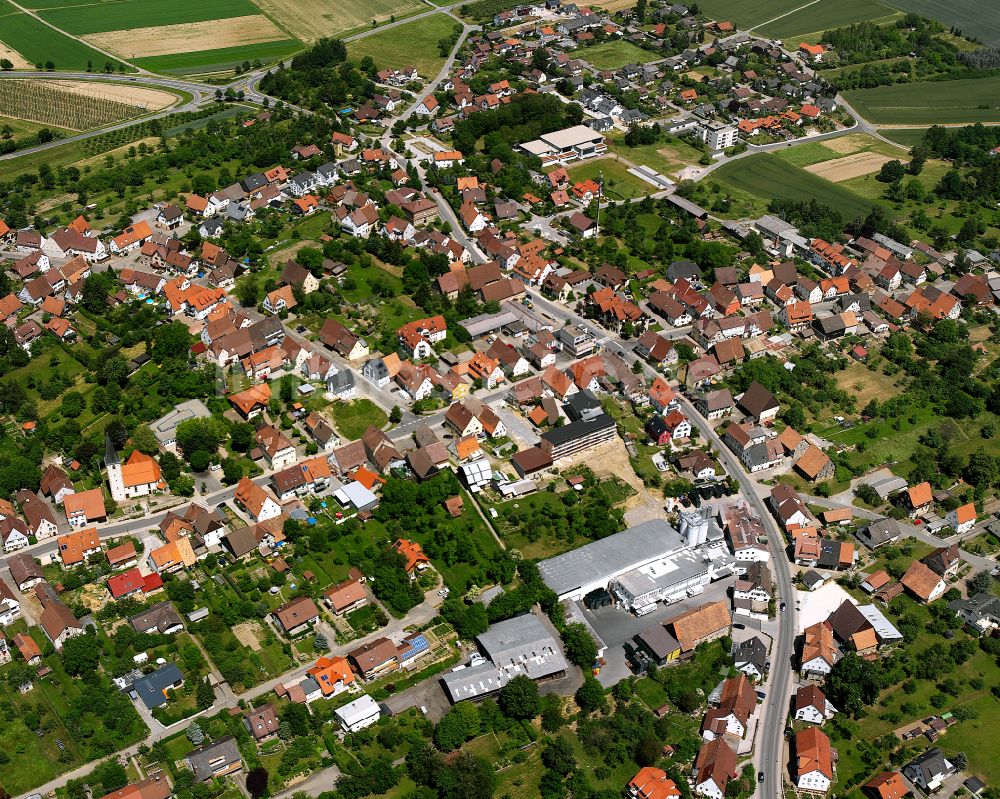 Hochdorf aus der Vogelperspektive: Wohngebiet einer Einfamilienhaus- Siedlung in Hochdorf im Bundesland Baden-Württemberg, Deutschland