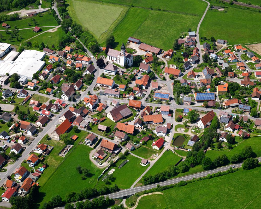 Luftaufnahme Hochdorf - Wohngebiet einer Einfamilienhaus- Siedlung in Hochdorf im Bundesland Baden-Württemberg, Deutschland