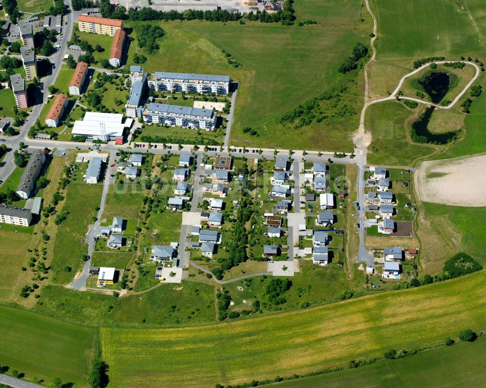 Hof aus der Vogelperspektive: Wohngebiet einer Einfamilienhaus- Siedlung in Hof im Bundesland Bayern, Deutschland