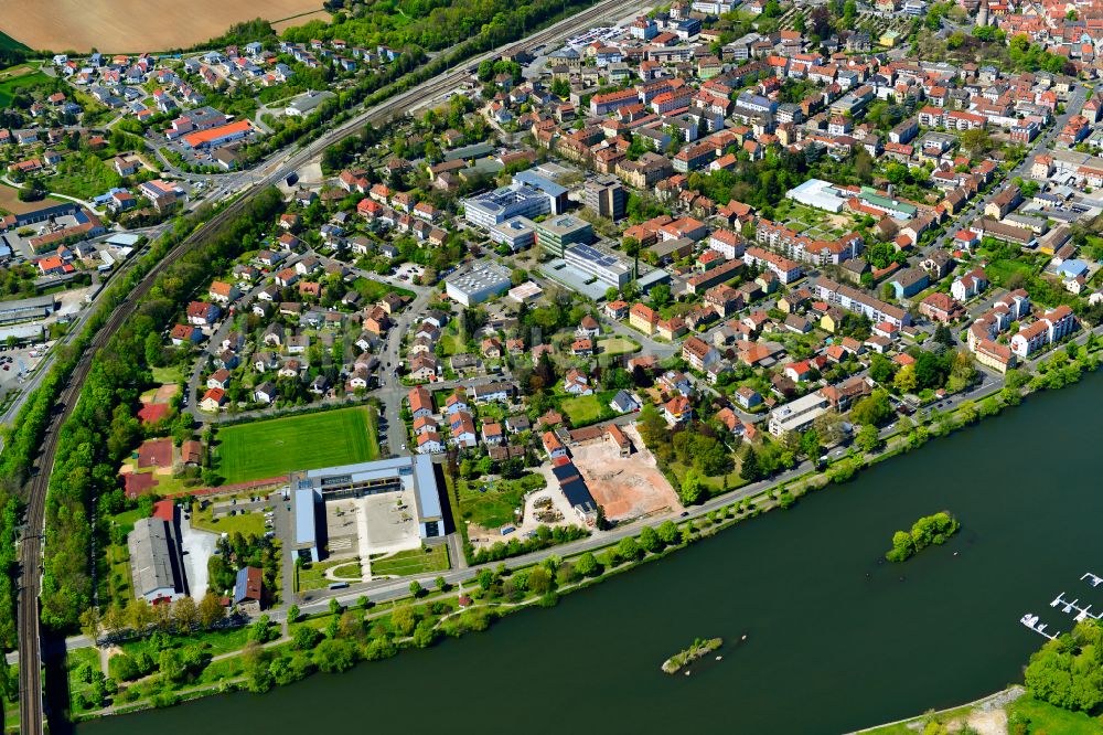 Hohenfeld von oben - Wohngebiet einer Einfamilienhaus- Siedlung in Hohenfeld im Bundesland Bayern, Deutschland