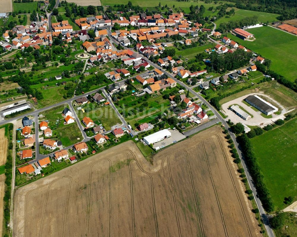 Kaisershagen aus der Vogelperspektive: Wohngebiet einer Einfamilienhaus- Siedlung in Kaisershagen im Bundesland Thüringen, Deutschland