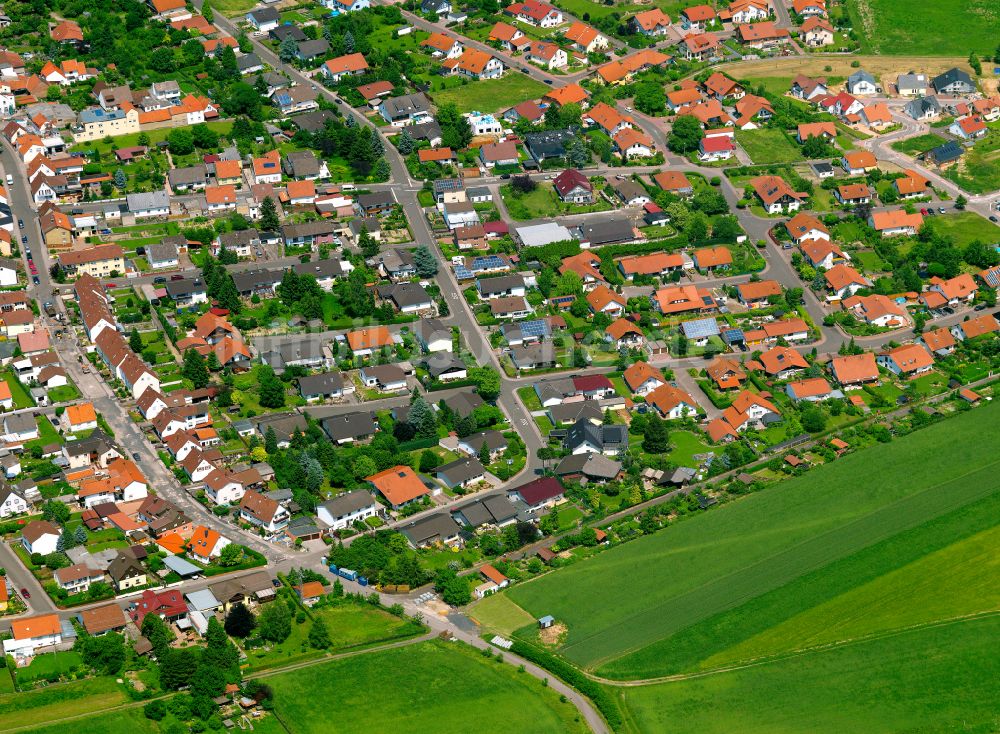 Luftaufnahme Kerzenheim - Wohngebiet einer Einfamilienhaus- Siedlung in Kerzenheim im Bundesland Rheinland-Pfalz, Deutschland