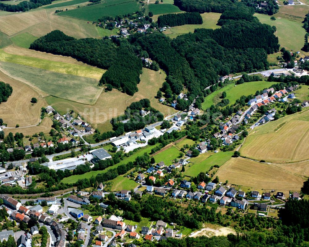 Kierspe aus der Vogelperspektive: Wohngebiet einer Einfamilienhaus- Siedlung in Kierspe im Bundesland Nordrhein-Westfalen, Deutschland