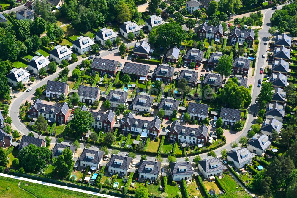 Luftbild Kleinmachnow - Wohngebiet einer Einfamilienhaus- Siedlung in Kleinmachnow im Bundesland Brandenburg, Deutschland