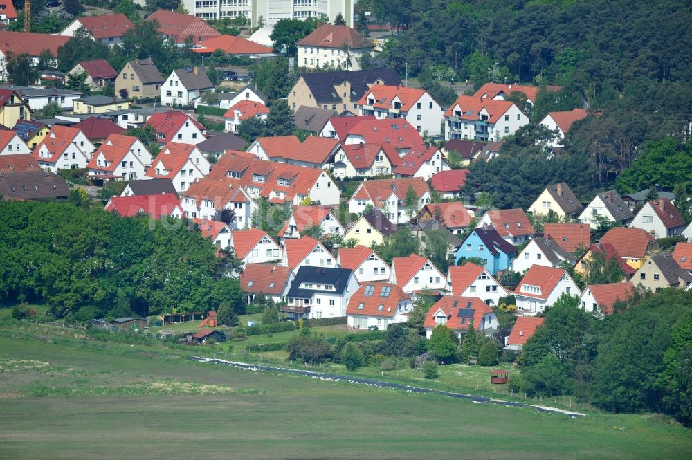 Luftaufnahme Graal-Müritz - Wohngebiet einer Einfamilienhaus- Siedlung Koppenheide in Graal-Müritz im Bundesland Mecklenburg-Vorpommern, Deutschland