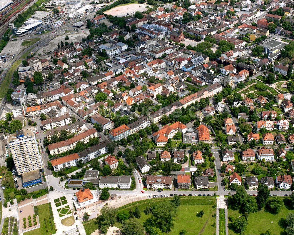 Kronenhof aus der Vogelperspektive: Wohngebiet einer Einfamilienhaus- Siedlung in Kronenhof im Bundesland Baden-Württemberg, Deutschland