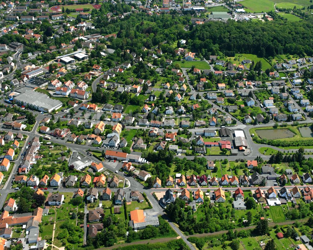 Lauterbach (Hessen) von oben - Wohngebiet einer Einfamilienhaus- Siedlung in Lauterbach (Hessen) im Bundesland Hessen, Deutschland