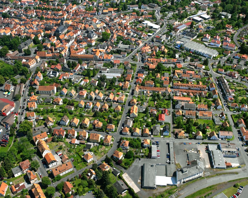 Lauterbach (Hessen) aus der Vogelperspektive: Wohngebiet einer Einfamilienhaus- Siedlung in Lauterbach (Hessen) im Bundesland Hessen, Deutschland