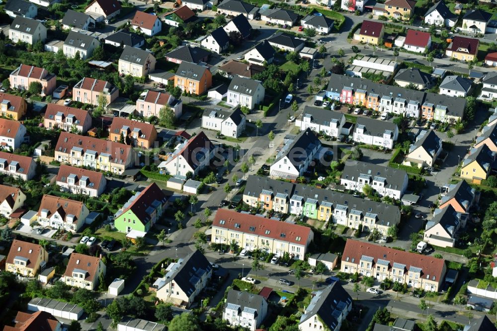 Leipzig aus der Vogelperspektive: Wohngebiet einer Einfamilienhaus- Siedlung in Leipzig im Bundesland Sachsen