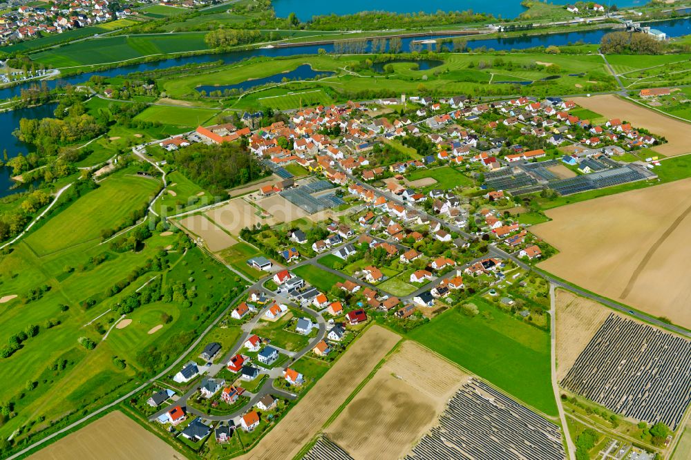 Mainsondheim aus der Vogelperspektive: Wohngebiet einer Einfamilienhaus- Siedlung in Mainsondheim im Bundesland Bayern, Deutschland