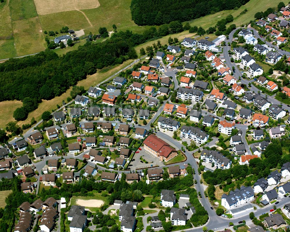 Meinerzhagen aus der Vogelperspektive: Wohngebiet einer Einfamilienhaus- Siedlung in Meinerzhagen im Bundesland Nordrhein-Westfalen, Deutschland