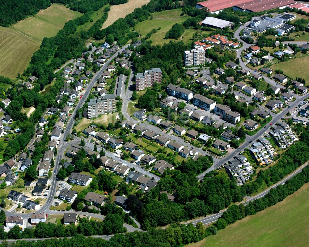 Meinerzhagen von oben - Wohngebiet einer Einfamilienhaus- Siedlung in Meinerzhagen im Bundesland Nordrhein-Westfalen, Deutschland