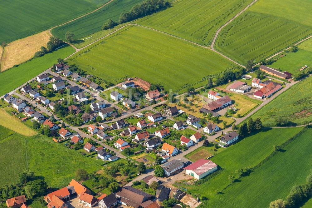 Luftaufnahme Mühlhausen - Wohngebiet einer Einfamilienhaus- Siedlung in Mühlhausen im Bundesland Hessen, Deutschland