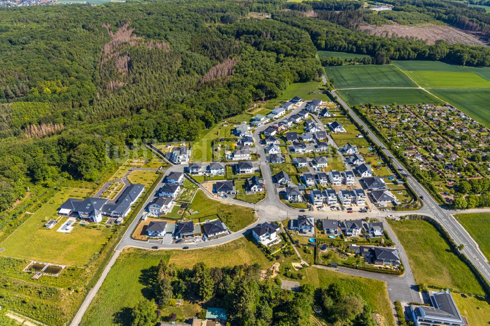 Neheim aus der Vogelperspektive: Wohngebiet einer Einfamilienhaus- Siedlung in Neheim im Bundesland Nordrhein-Westfalen, Deutschland