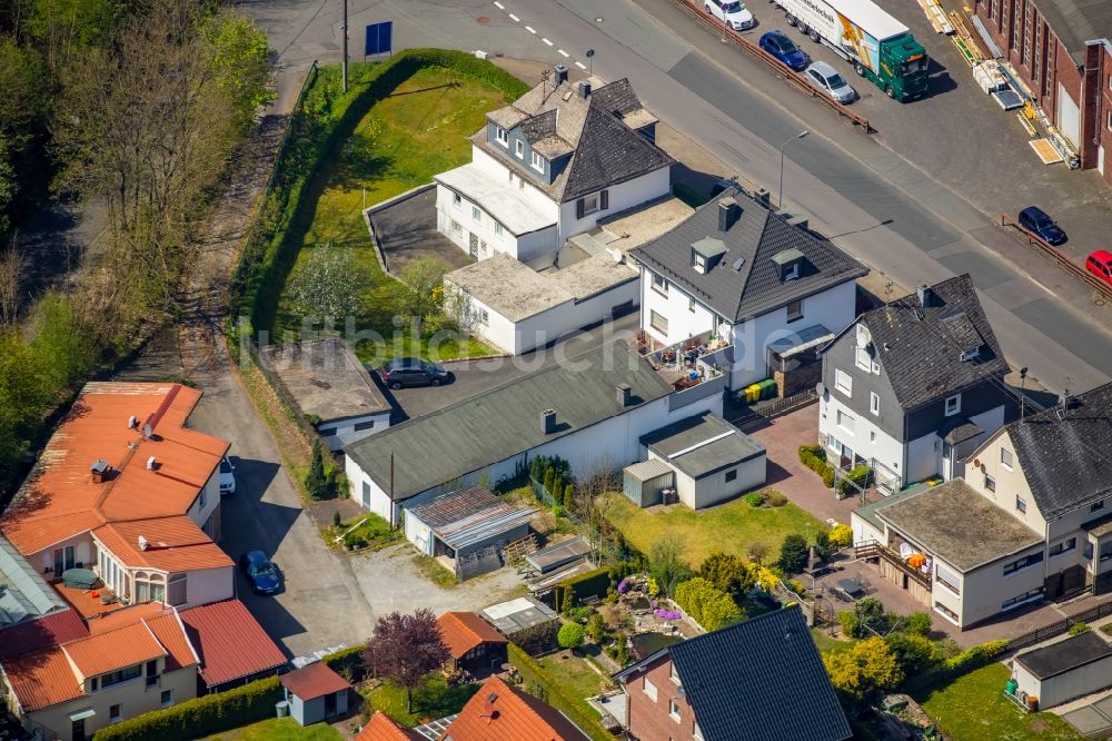 Luftaufnahme Netphen - Wohngebiet einer Einfamilienhaus- Siedlung im Ortsteil Dreis-Tiefenbach in Netphen im Bundesland Nordrhein-Westfalen, Deutschland