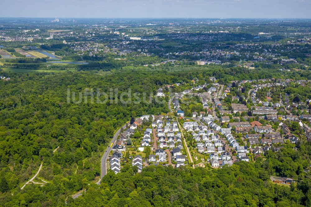 Luftaufnahme Essen - Wohngebiet einer Einfamilienhaus- Siedlung im Ortsteil Heisingen in Essen im Bundesland Nordrhein-Westfalen, Deutschland