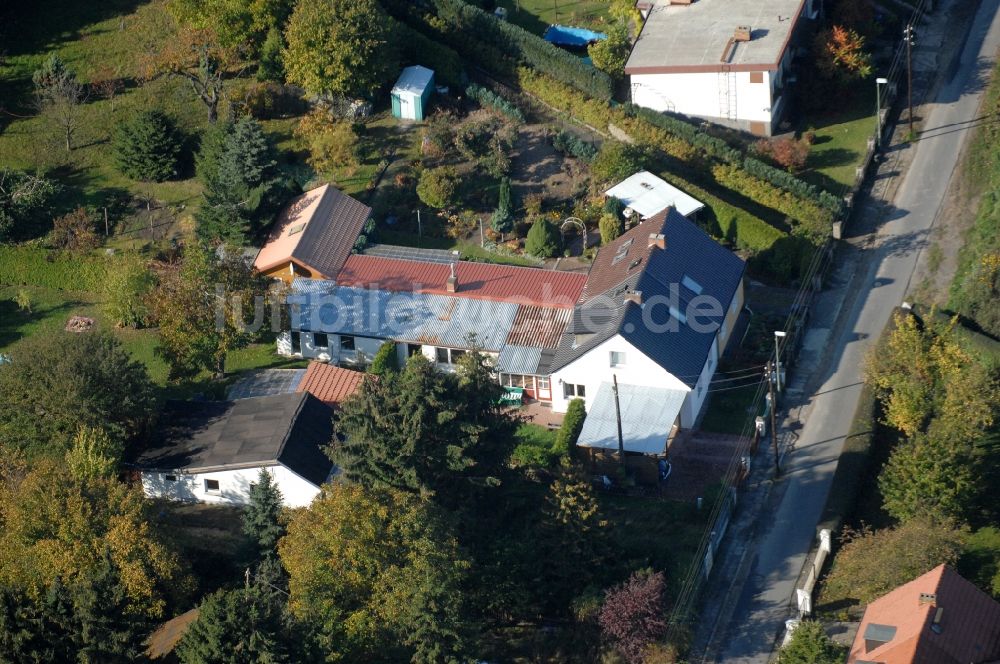 Berlin von oben - Wohngebiet einer Einfamilienhaus- Siedlung im Ortsteil Karow in Berlin, Deutschland