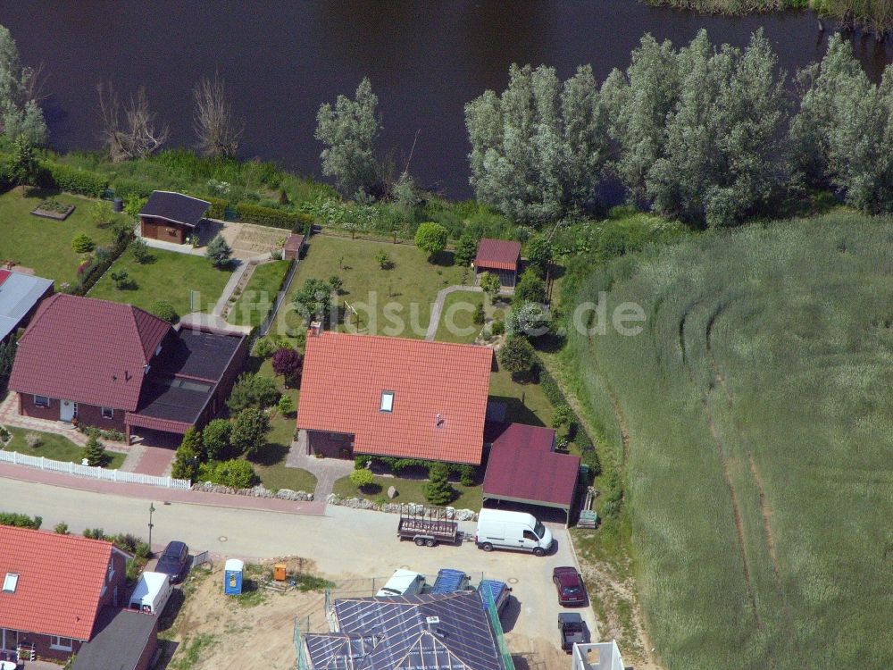 Burg Stargard von oben - Wohngebiet einer Einfamilienhaus- Siedlung im Ortsteil Quastenberg in Burg Stargard im Bundesland Mecklenburg-Vorpommern, Deutschland