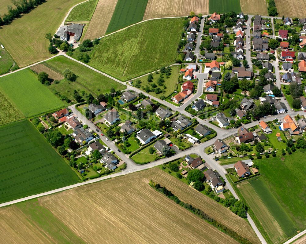 Luftbild Querbach - Wohngebiet einer Einfamilienhaus- Siedlung in Querbach im Bundesland Baden-Württemberg, Deutschland