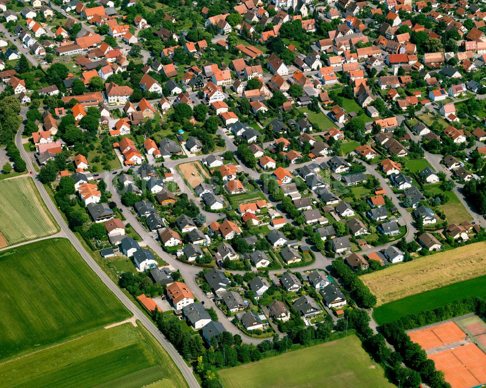 Remmingsheim aus der Vogelperspektive: Wohngebiet einer Einfamilienhaus- Siedlung in Remmingsheim im Bundesland Baden-Württemberg, Deutschland