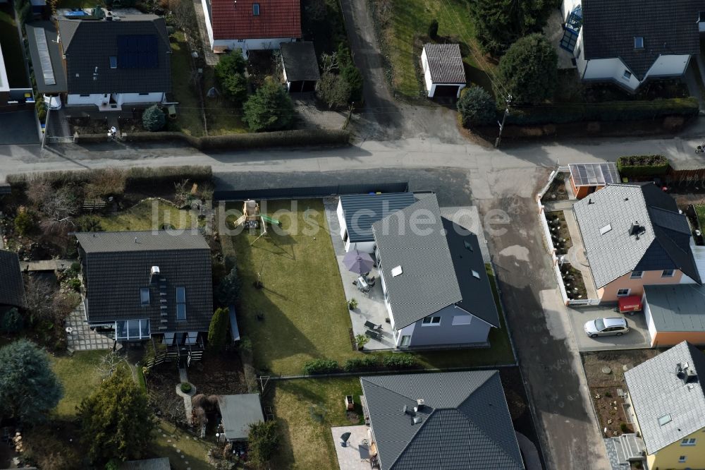 Magdeburg von oben - Wohngebiet einer Einfamilienhaus- Siedlung Im Rennegarten im Ortsteil Nordwest in Magdeburg im Bundesland Sachsen-Anhalt