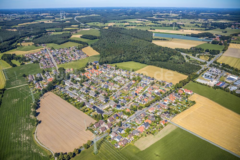 Rhade von oben - Wohngebiet einer Einfamilienhaus- Siedlung in Rhade im Bundesland Nordrhein-Westfalen, Deutschland