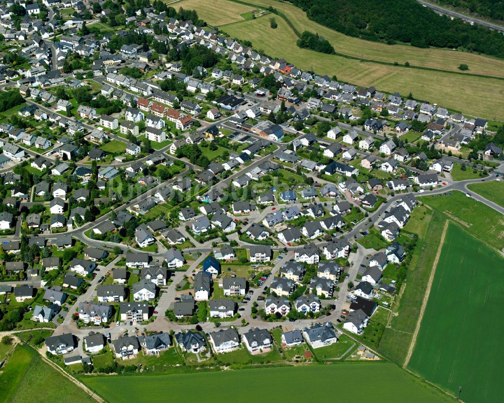 Luftbild Rheinböllen - Wohngebiet einer Einfamilienhaus- Siedlung in Rheinböllen im Bundesland Rheinland-Pfalz, Deutschland