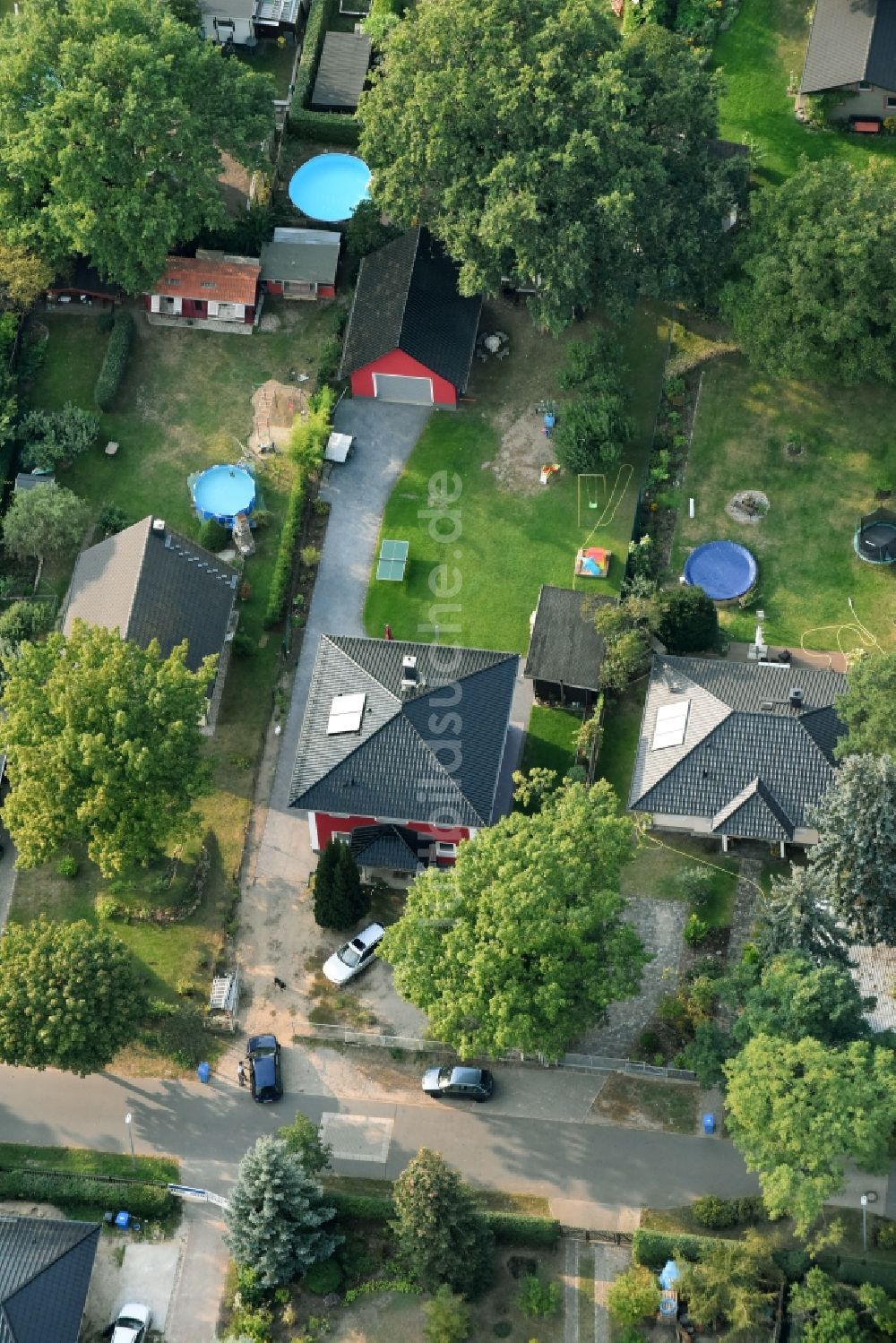 Luftaufnahme Fredersdorf-Vogelsdorf - Wohngebiet einer Einfamilienhaus- Siedlung Richard-Wagner-Straße in Fredersdorf-Vogelsdorf im Bundesland Brandenburg