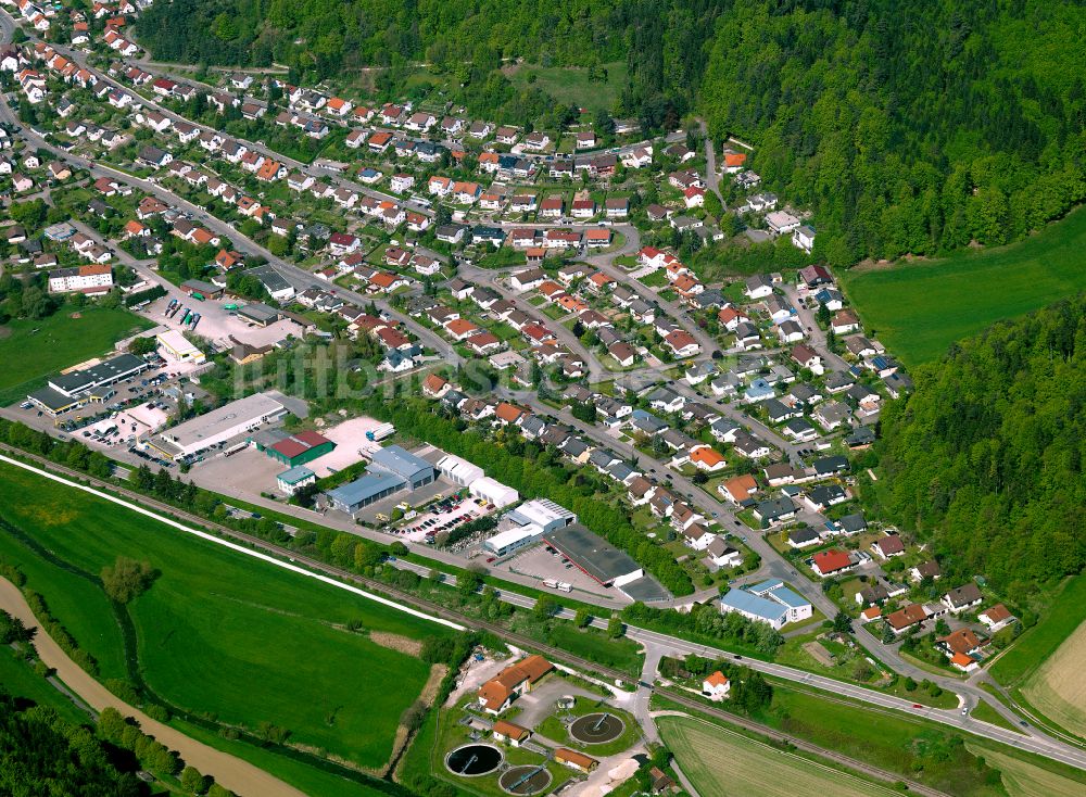 Luftaufnahme Schelklingen - Wohngebiet einer Einfamilienhaus- Siedlung in Schelklingen im Bundesland Baden-Württemberg, Deutschland