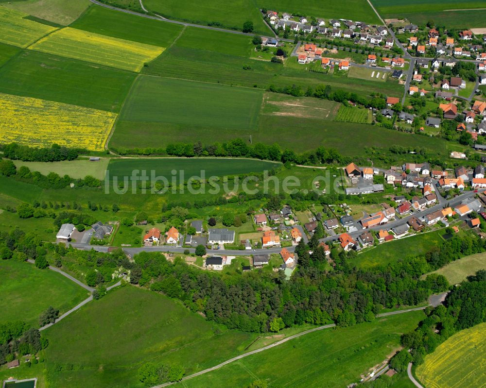 Luftbild Schwarz - Wohngebiet einer Einfamilienhaus- Siedlung in Schwarz im Bundesland Hessen, Deutschland