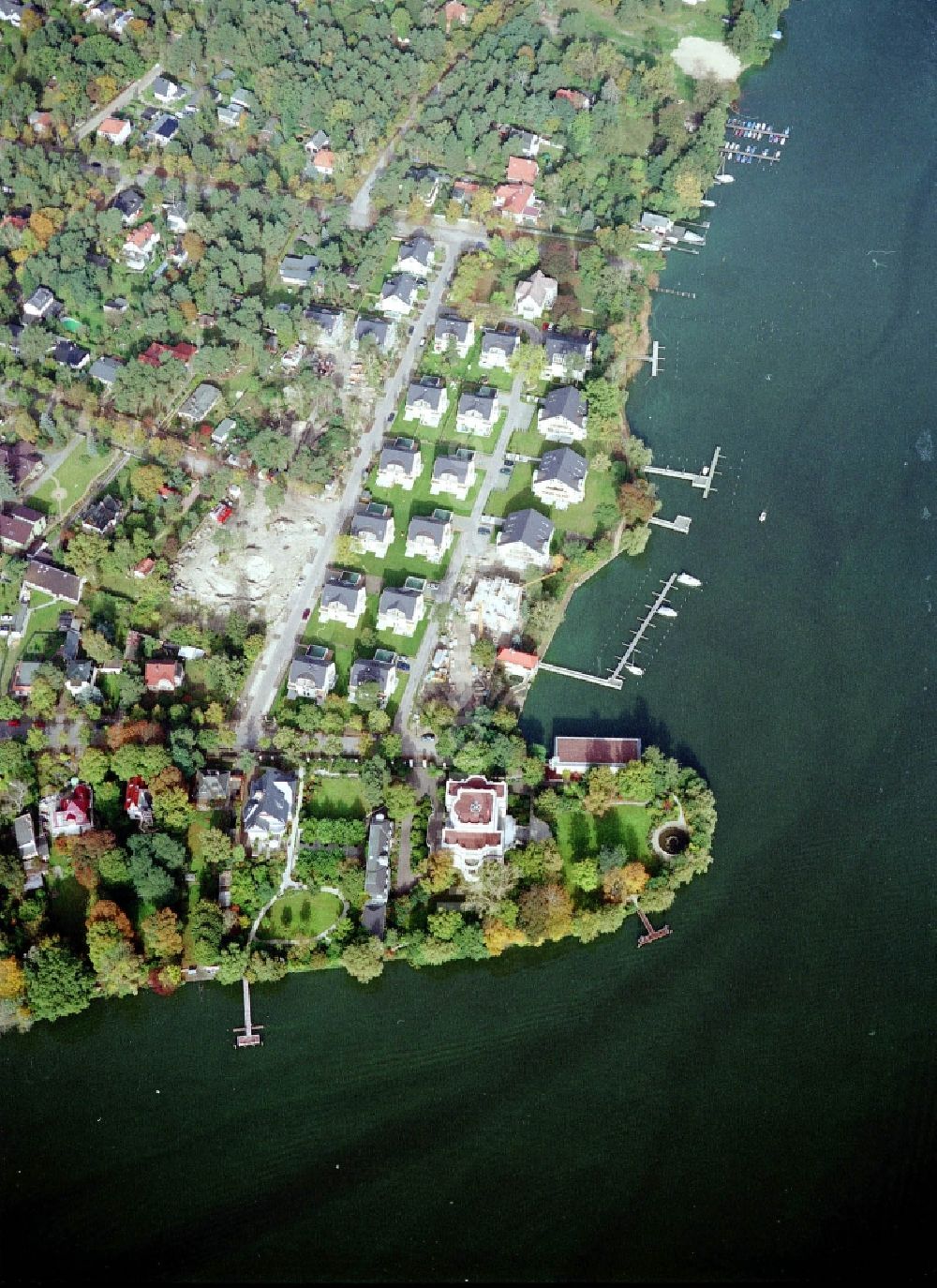 Luftbild Zeuthen - Wohngebiet einer Einfamilienhaus- Siedlung Seegarten in Zeuthen im Bundesland Brandenburg, Deutschland