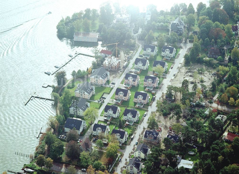 Luftbild Zeuthen - Wohngebiet einer Einfamilienhaus- Siedlung Seegarten in Zeuthen im Bundesland Brandenburg, Deutschland