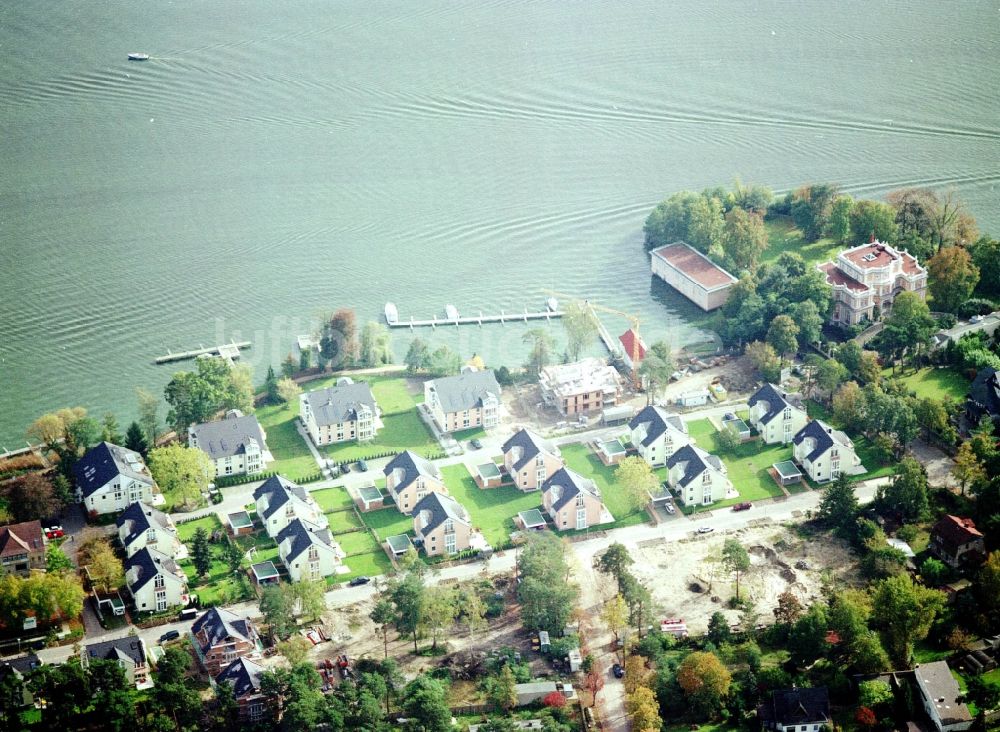 Zeuthen aus der Vogelperspektive: Wohngebiet einer Einfamilienhaus- Siedlung Seegarten in Zeuthen im Bundesland Brandenburg, Deutschland