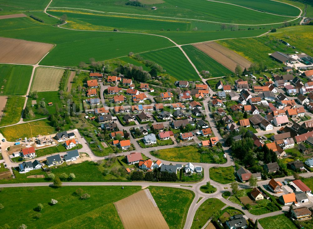 Setzingen von oben - Wohngebiet einer Einfamilienhaus- Siedlung in Setzingen im Bundesland Baden-Württemberg, Deutschland