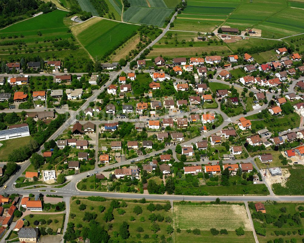 Simmozheim aus der Vogelperspektive: Wohngebiet einer Einfamilienhaus- Siedlung in Simmozheim im Bundesland Baden-Württemberg, Deutschland