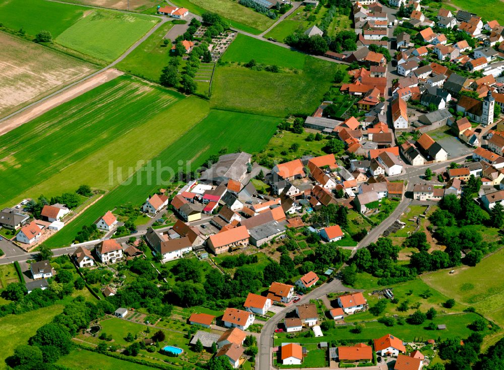 Luftbild Steinbach am Donnersberg - Wohngebiet einer Einfamilienhaus- Siedlung in Steinbach am Donnersberg im Bundesland Rheinland-Pfalz, Deutschland